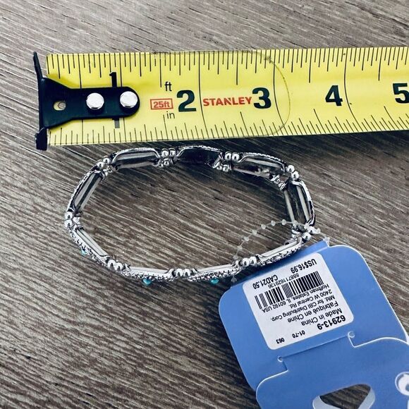 Silver Turquoise Medallion Stretch Bracelet - Picture 2 of 3